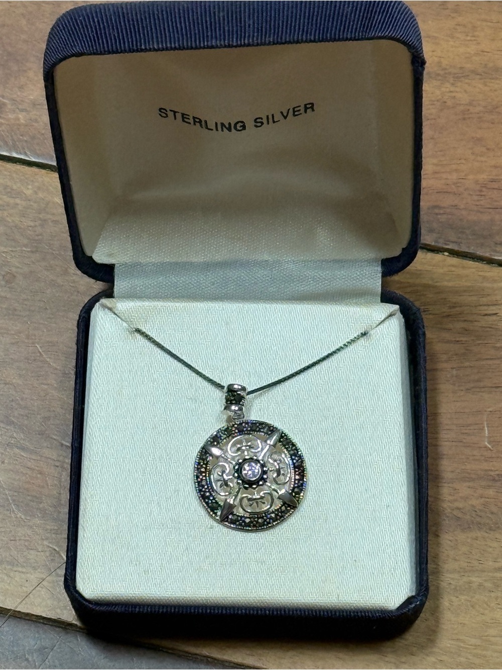 New Sterling Silver Round Filigree Pendant Necklace